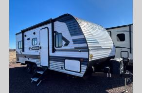 Used 2021 CrossRoads RV Zinger Lite ZR211RD Photo