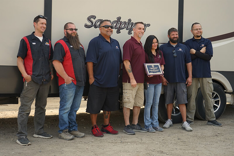 Leisureland RV Center team receiving the award.