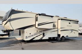 Used 2019 Redwood RV Redwood 3901WB Photo