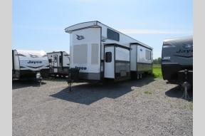 New 2024 Jayco Jay Flight Bungalow 40LSDL Photo