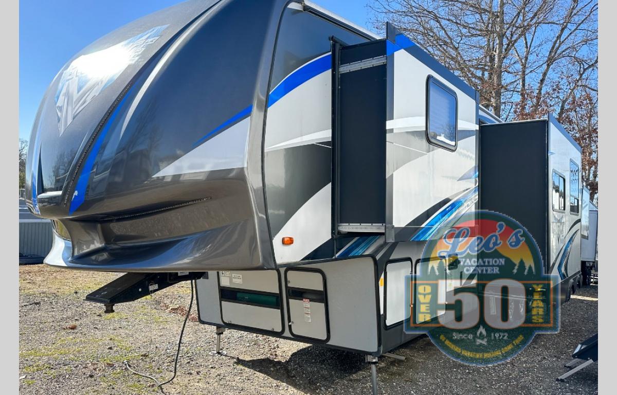 Used 2018 Forest River RV Vengeance 377V Toy Hauler Fifth Wheel at Leo