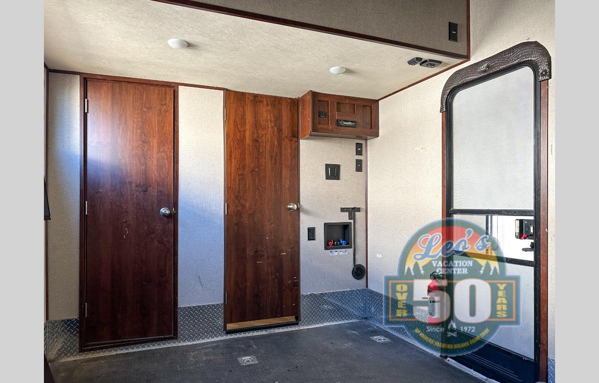 Used 2018 Forest River RV Vengeance 377V Toy Hauler Fifth Wheel at Leo