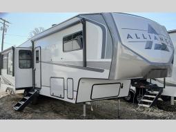 New 2024 Alliance RV Avenue 32RLS Photo