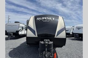 Used 2017 CrossRoads RV Sunset Trail Super Lite SS271RL Photo