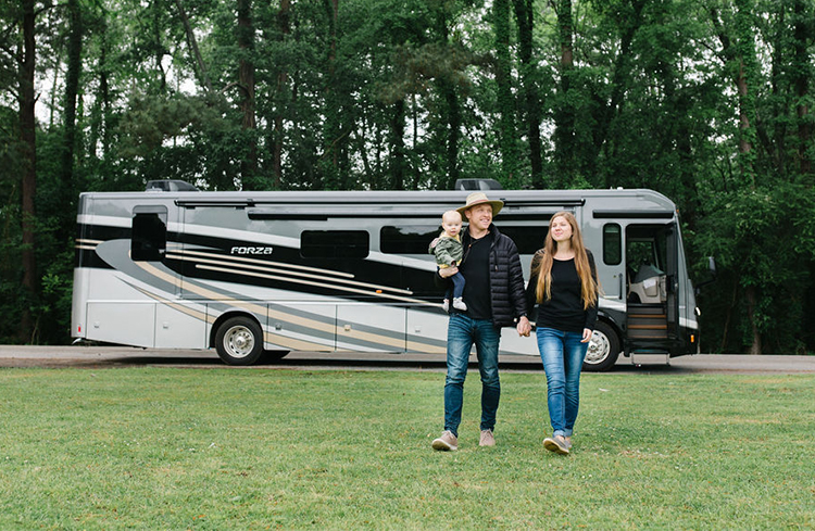 Winnebago Forza