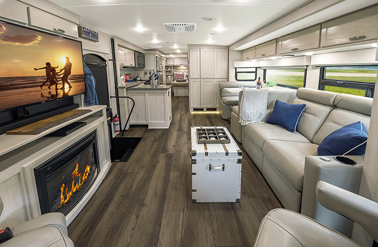 Winnebago Forza