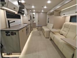 Front to Back - Winnebago View 24D