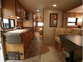Front to Back - 2011 Winnebago Aspect 28B