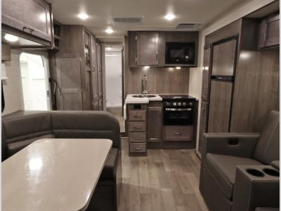 Front to Back - Winnebago Minnie Winnie 26T