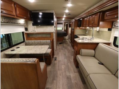 Front to Back - 2019 Winnebago Vista 29VE