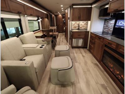 Front to Back - Winnebago Journey 34N