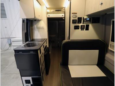 2019 Winnebago Revel 44E