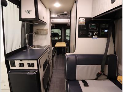 2022 Winnebago Revel 44E