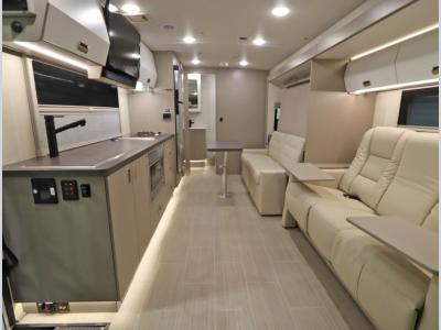 Front to Back - Winnebago View 24D