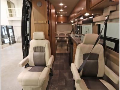 Front to Back - 2014 Winnebago Era 70X