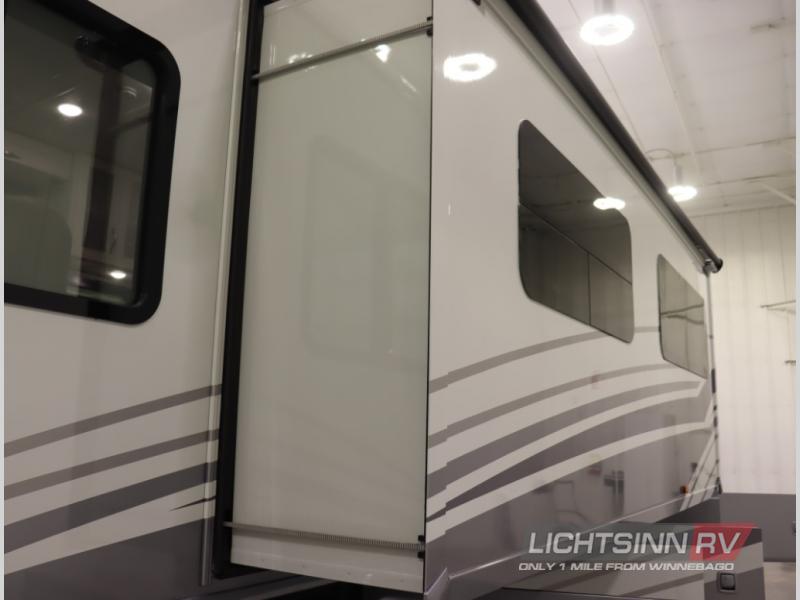 Adventurer/35F/2025 image-25