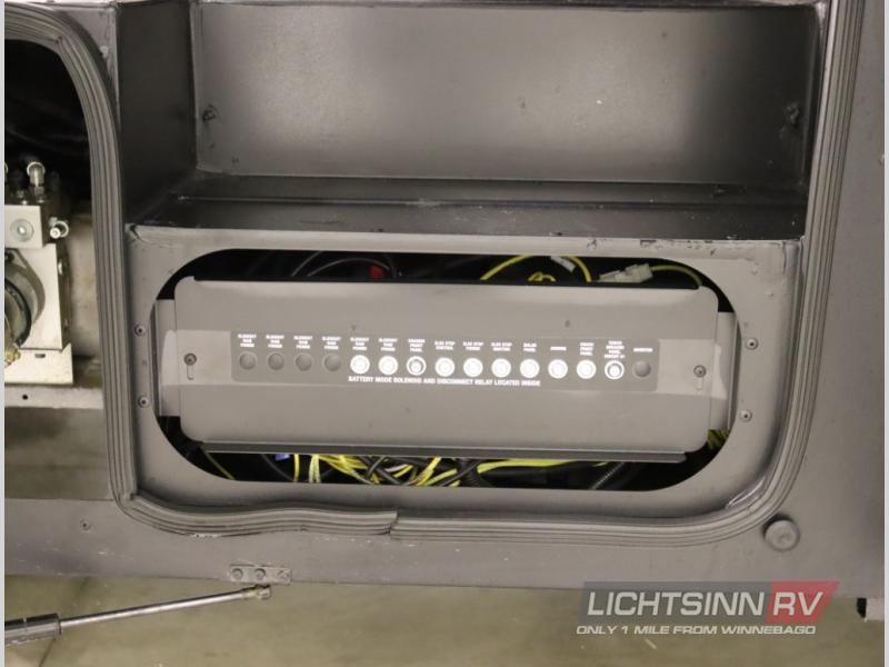 Adventurer/35F/2025 image-27