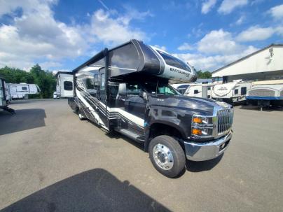 New 2025 Coachmen RV Entourage 340BH Photo