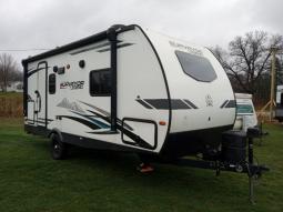 Used 2022 Forest River RV Surveyor Legend 19RBLE Photo