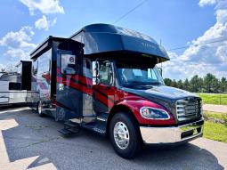 New 2025 Tiffin Motorhomes Allegro Bay 38 AB Photo