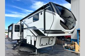 New 2025 Keystone RV Montana High Country 295RL Photo