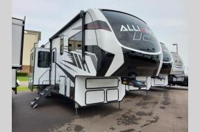 New 2023 Alliance RV Valor 42V13 Photo