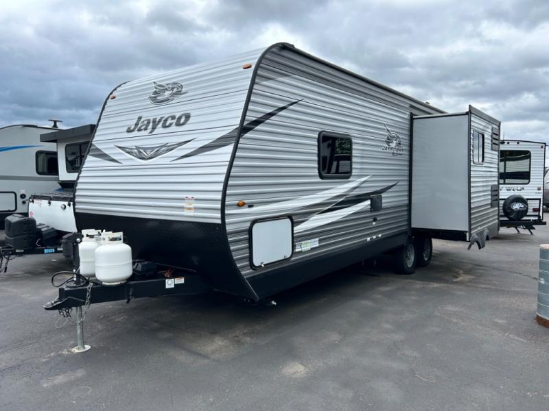 Used 2020 Jayco Jay Flight SLX 8 235RKS Travel Trailer at Markquart RV ...