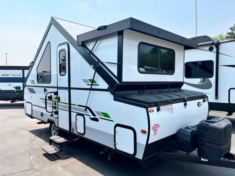 2023 CrossRoads RV Zinger ZR18DS | Camp Life RV