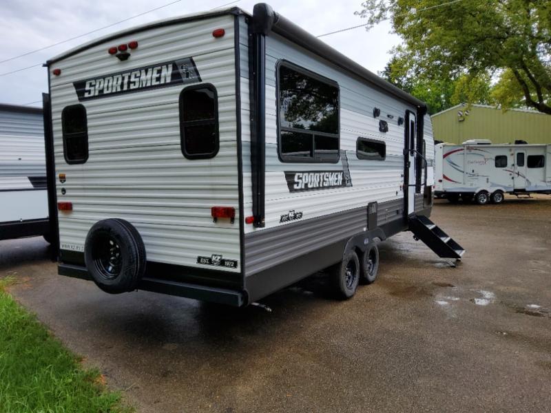 New 2023 KZ Sportsmen SE 221RESE Travel Trailer at Markquart RV Madison ...