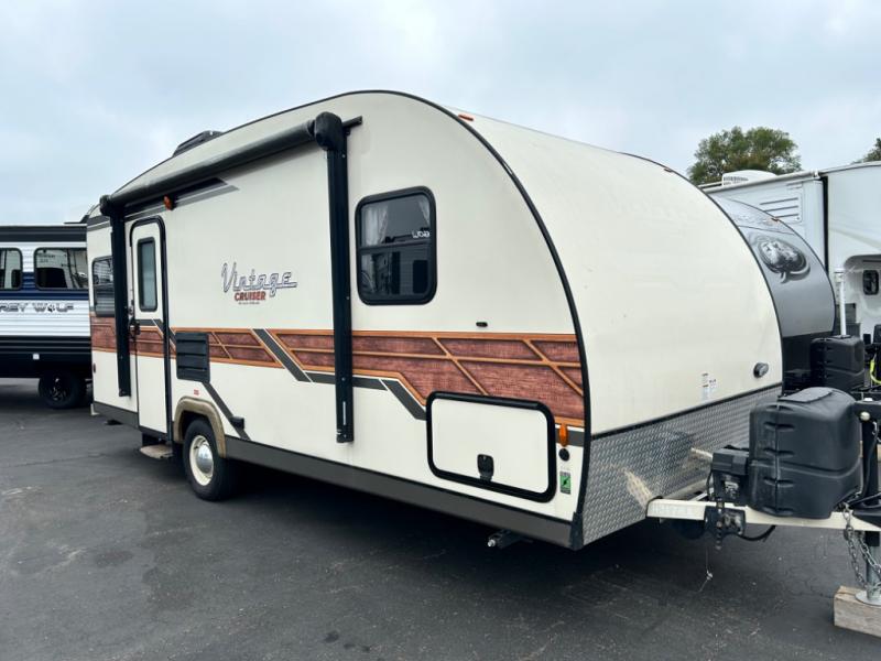 Used 2017 Gulf Stream Rv Vintage Cruiser 19erd Travel Trailer At 