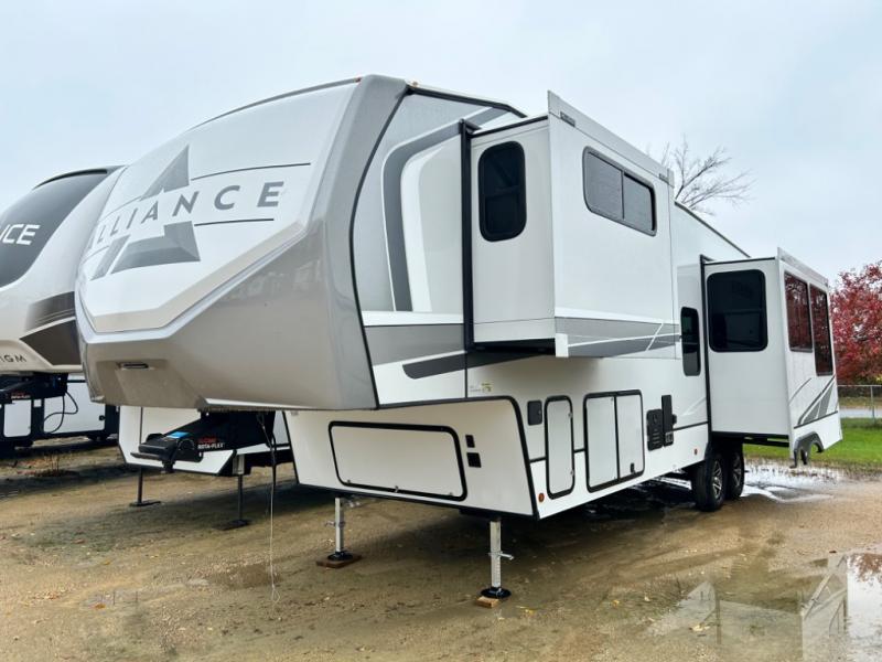 New 2024 Alliance RV Avenue 33RKS Fifth Wheel At Markquart RV   Unit Photo 20231026071928198091681 