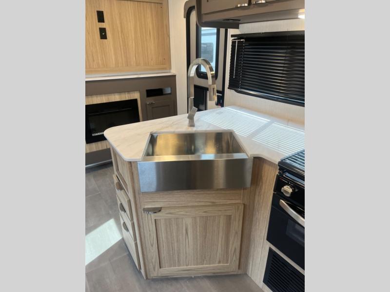 New 2024 Cruiser Avenir A-24rb Travel Trailer At Markquart Rv Ramsey 