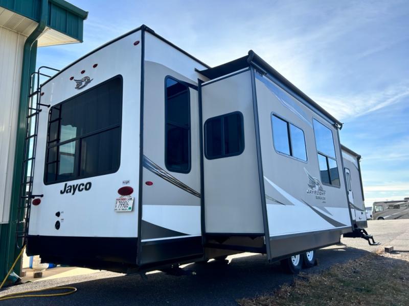 Used 2019 Jayco Jay Flight Bungalow 40FBTS Destination Trailer at ...