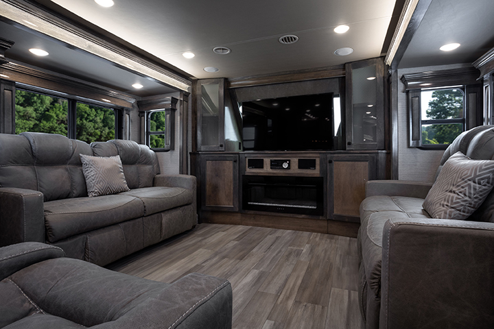 2022 Vanleigh RV Beacon Interior