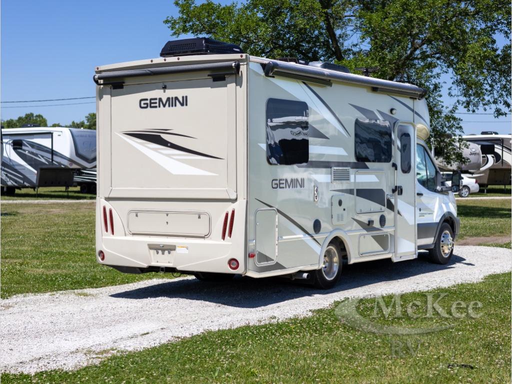 Used 2017 Thor Motor Coach Gemini 23TR Motor Home Class B+