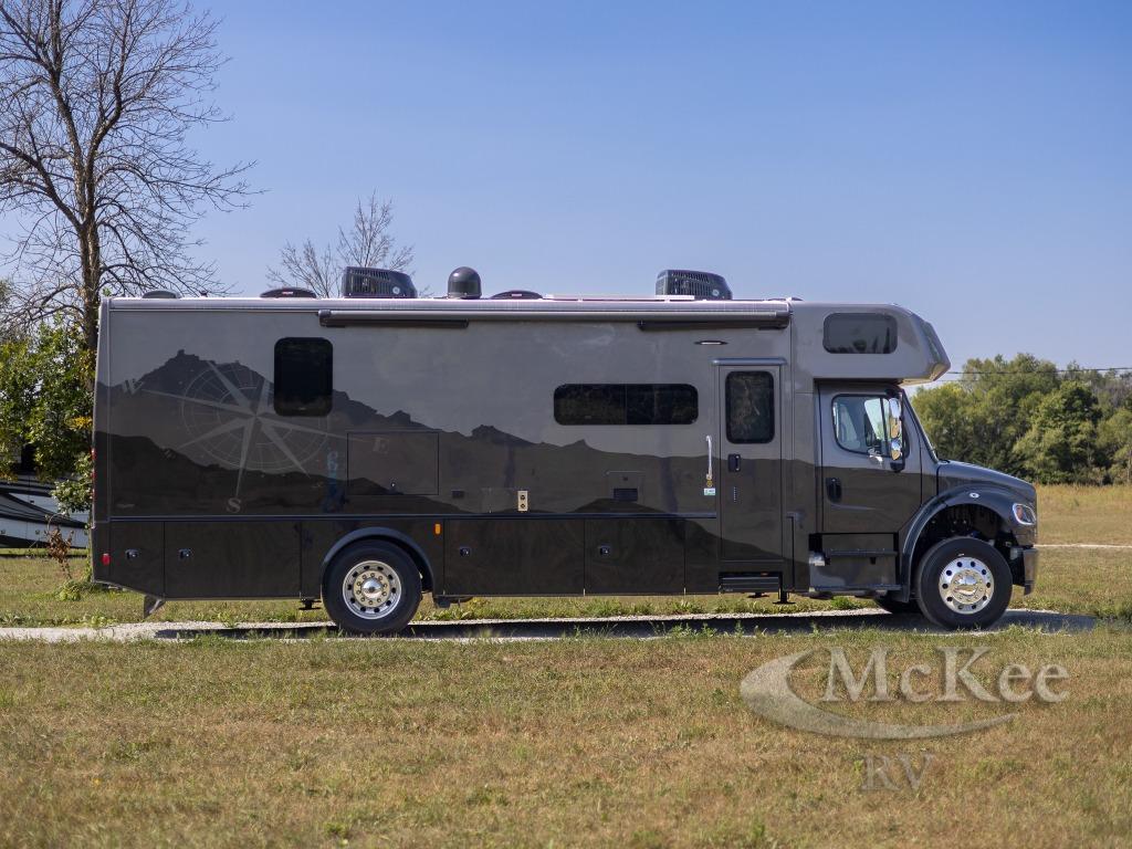 RV Dynamax Europa