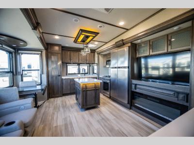 2022 Grand Design Solitude 280RK - Entry View