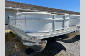 New 2023 Barletta Boats Aria Quad-Lounge 20QC Photo