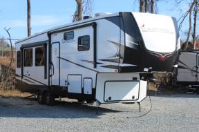 New 2023 Forest River RV Cardinal 312RLLE Photo