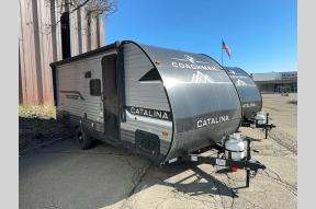 New 2025 Coachmen RV Catalina Summit Series 7 184BHSX Photo