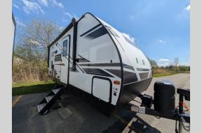 Used 2022 Dutchmen RV Coleman Light 1805RB Photo