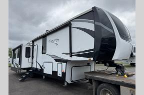 Used 2022 Forest River RV Cardinal Luxury 390FBX Photo