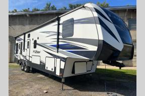 Used 2019 Keystone RV Fuzion 369 Photo