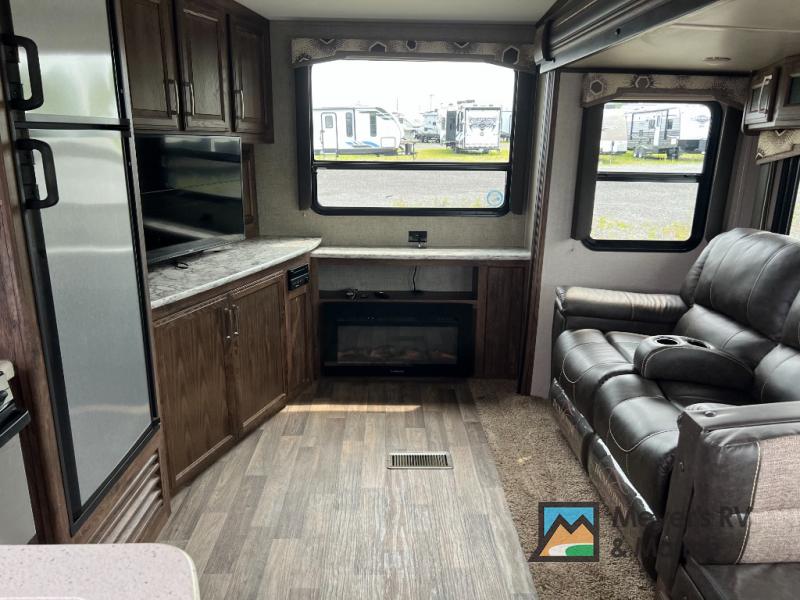 Used 2018 Keystone Rv Cougar Half Ton Series 25res Fifth Wheel At Meyersrvsuperstores Cicero 