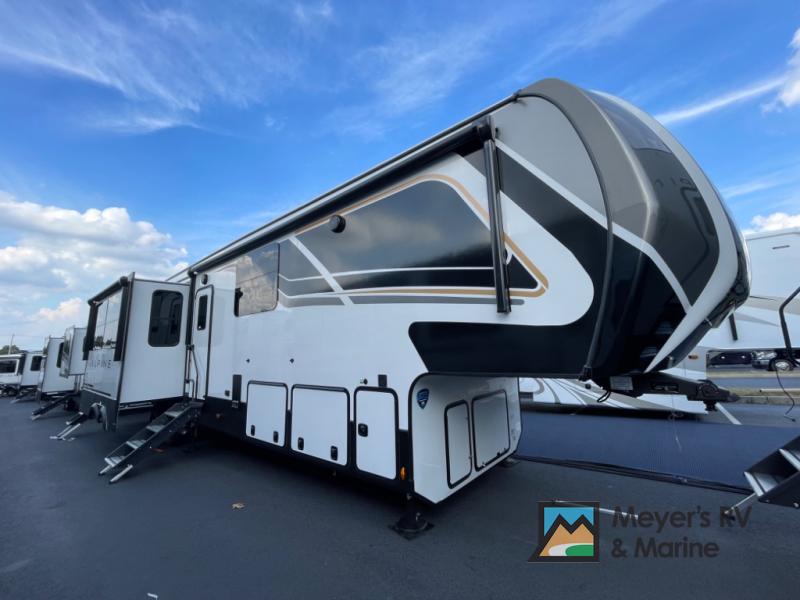 New 2024 Keystone RV Alpine 3910RK Fifth Wheel at meyersrvsuperstores ...