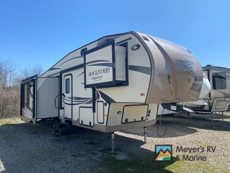 Used 2015 Forest River RV Rockwood Signature Ultra Lite 8289WS