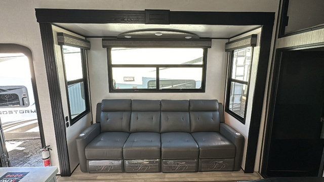 New 2023 KZ Venom V-Series V3916TK Toy Hauler Fifth Wheel at