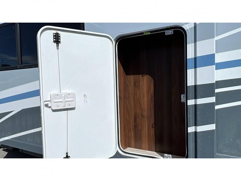 2024 View/24J/2024 image-9