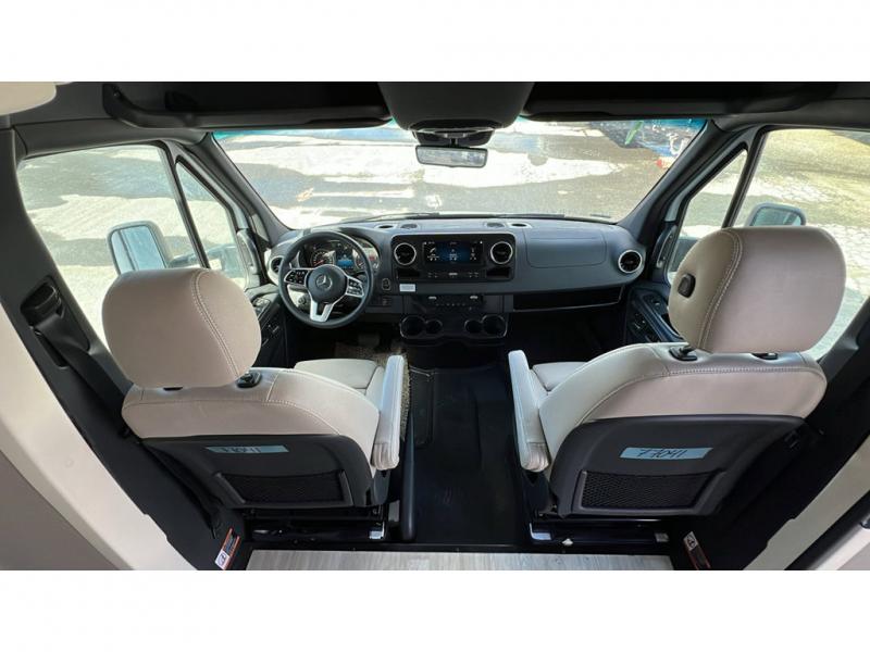 2024 View/24J/2024 image-15