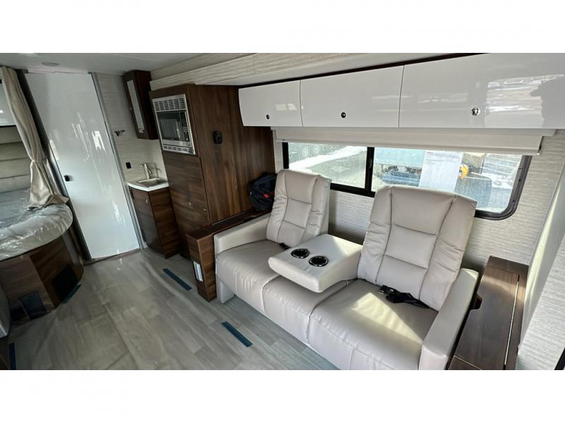 2024 View/24J/2024 image-25